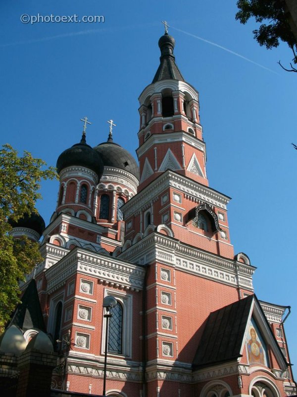 Свято-Трехсвятительский храм Свято-Трехсвятительский храм