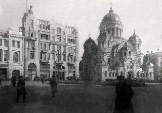Гостиница Метрополь (Красная) и Николаевский Собор
