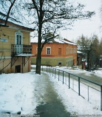 Пер. Театральный. 2003г