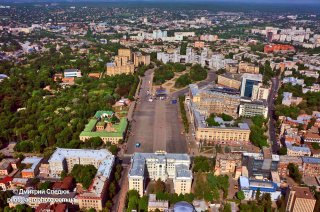 Площадь Свободы с высоты. 2012 г.