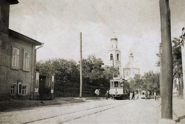 Ул. Нетеченская и Михайловская церковь Ул. Нетеченская и Михайловская церковь