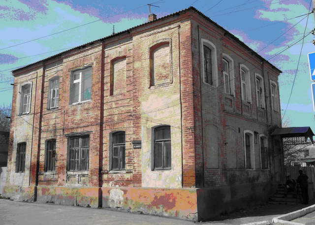 Дом дворянки Л.М.Бессер, ул. Карповская, 8