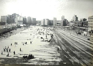 Площадь Дзержинского - ныне "Площадь Свободы"