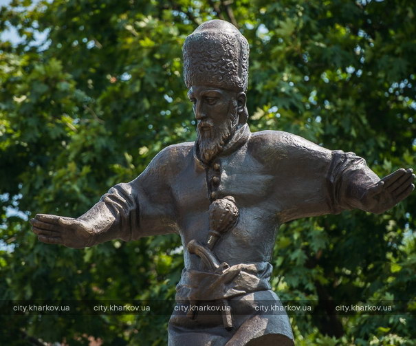 Памятник в Харькове. Гетьман Сагайдачный