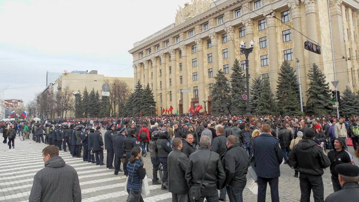 Харьков, пророссийский митинг за федерализацию Украины