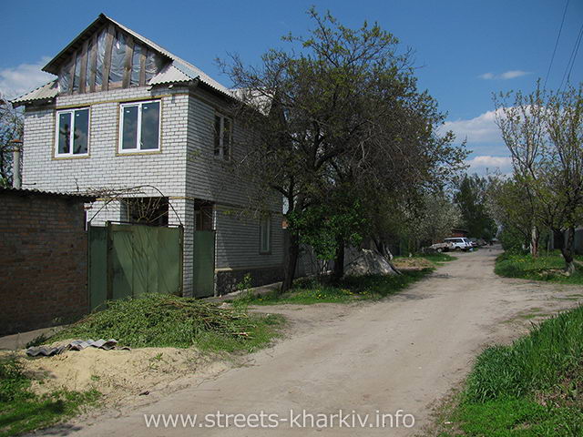 Переулок Майкопский, 9 мая 2011 г. Харьков